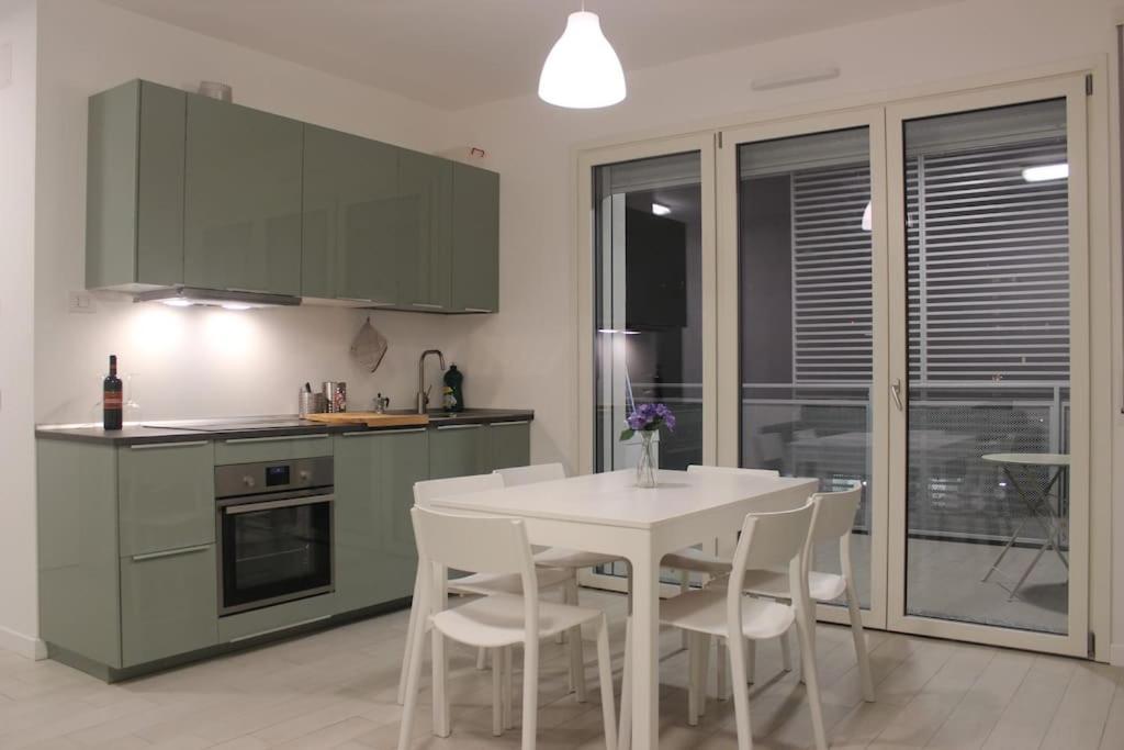 Luxury 3 Bedroom Apartment 100 Mq Next To Rho Fiera And San Siro 밀라노 외부 사진